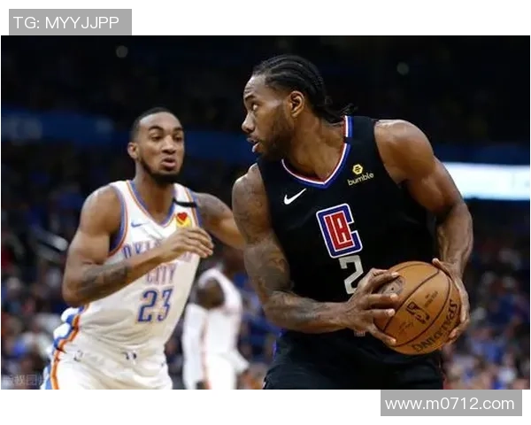 足球明星与队友妻子不当关系曝光引发舆论风波和球迷热议